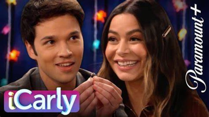 Are Carly and Troy still together?