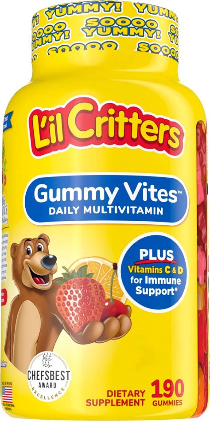 Can 2 year old eat candy?