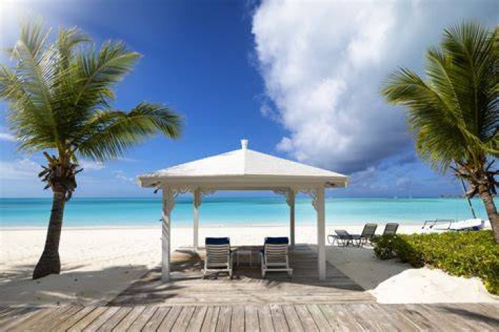 Can a U.S. citizen retire in the Bahamas?