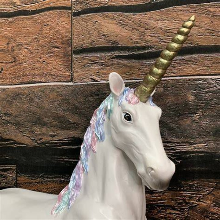 Can blessed apple drop from Unicorn statue?