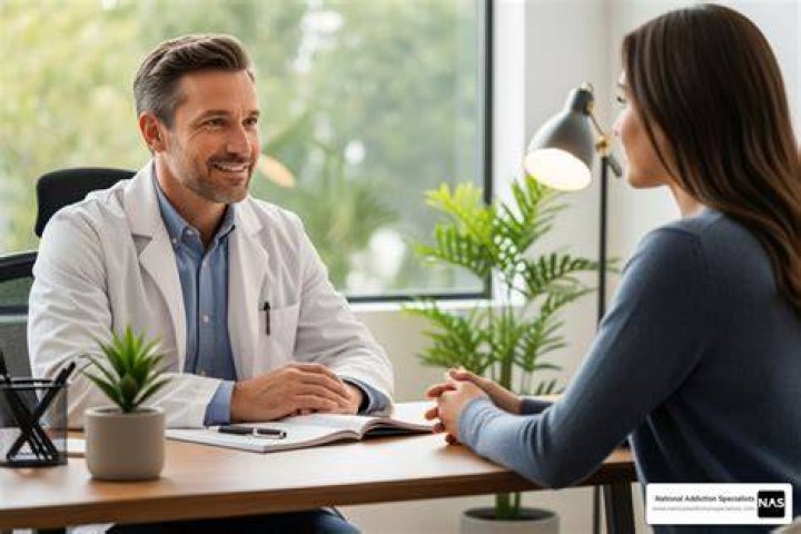 Can doctors ask patients out?