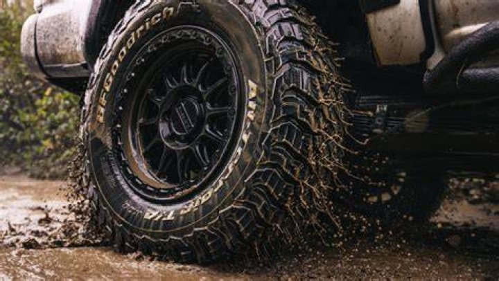 Can I buy tires with a lower speed rating?