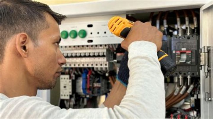 Can I do electrical work without 18th edition?