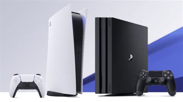Can I play PS4 games on my phone?
