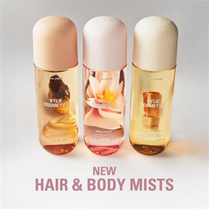 Can I spray body mist on my clothes?