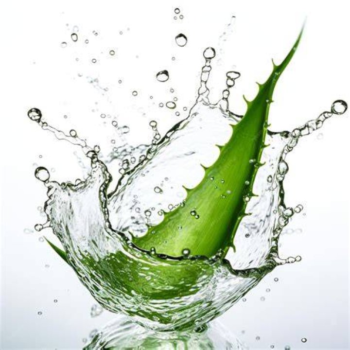 Can I use rose water with aloe vera gel?