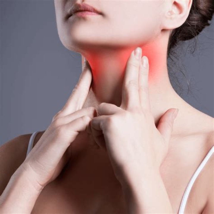 Can thyroid cause neck and shoulder pain?