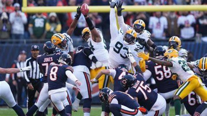 Can you return a blocked field goal for a touchdown?
