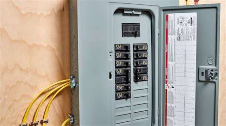 Can you splice in main panel?