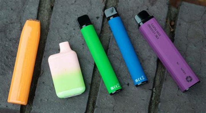 Can you use vape pens at Disney World?