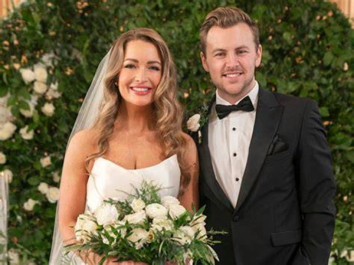 Did iyanna and Garrett get married?
