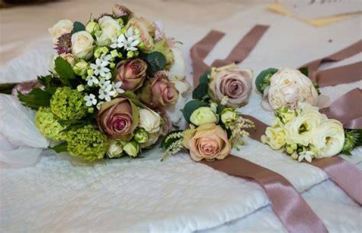Do bridesmaids have bouquets and corsages?