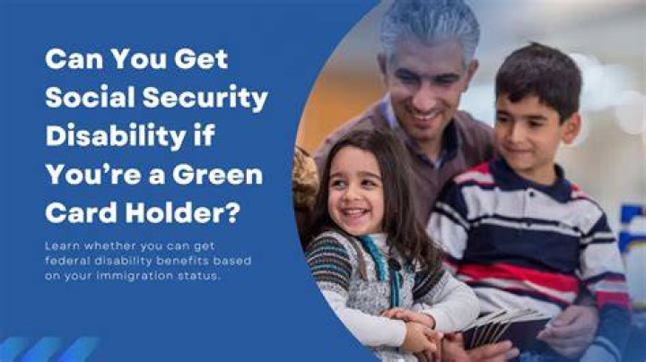 Do green card holders get Social Security?