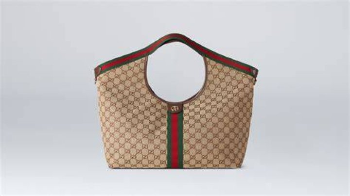 Do the Gucci daughters talk to their mother?