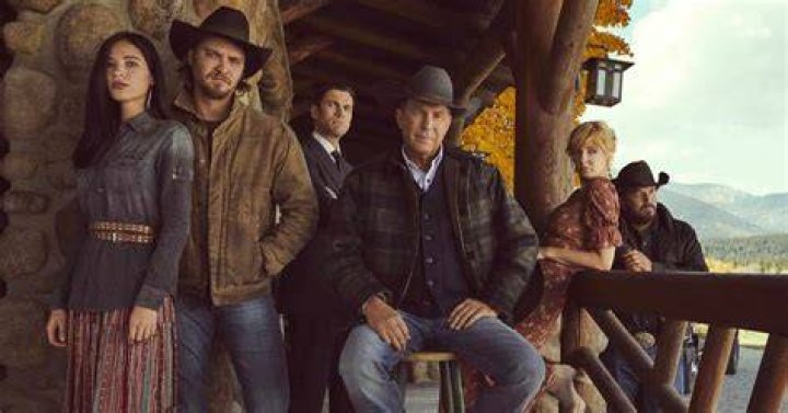 Does the cast of Yellowstone get along?