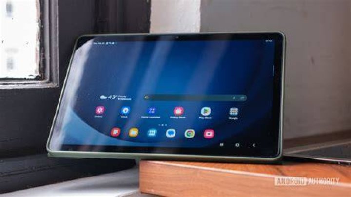 How do I force an Android tablet to update?