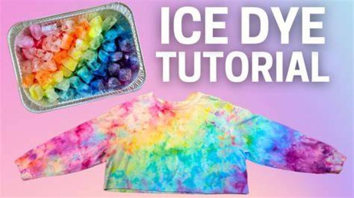 How do you dye ice cubes?