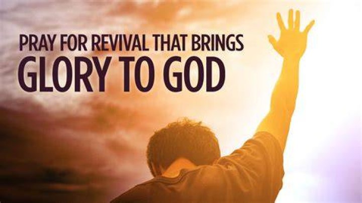 How does praying bring you closer to God?