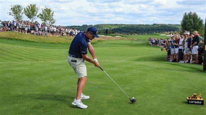 How far was Bryson DeChambeau drive?