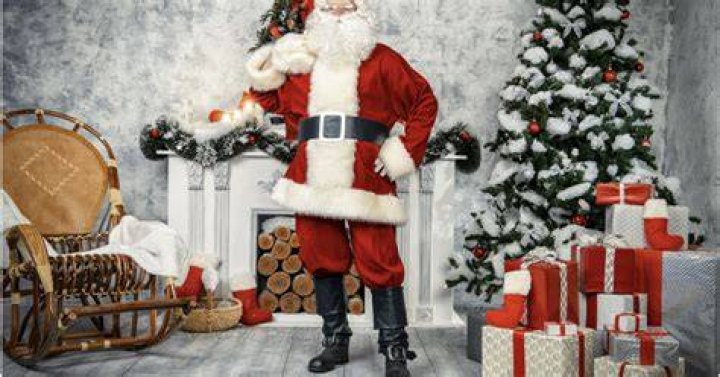 How tall is Santa?