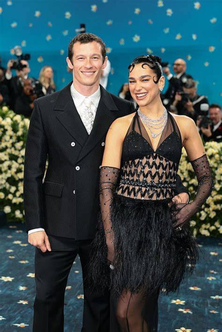 Is Callum and Riva still dating?