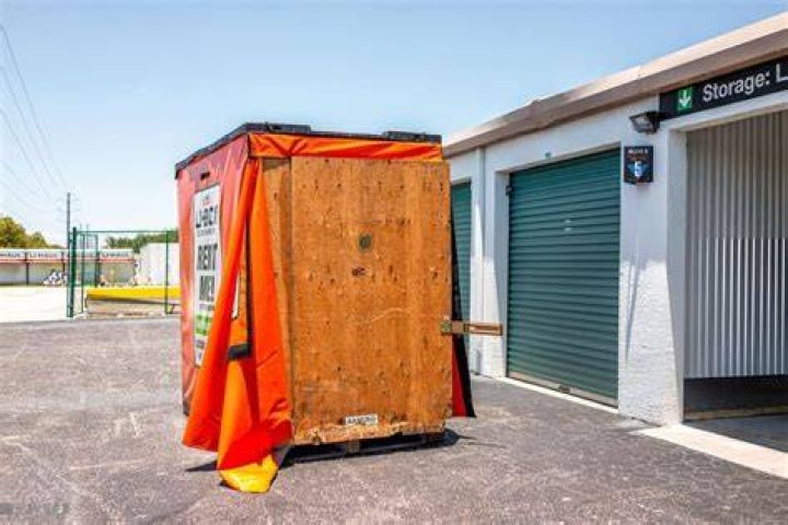 Is dumpster diving illegal in Florida?