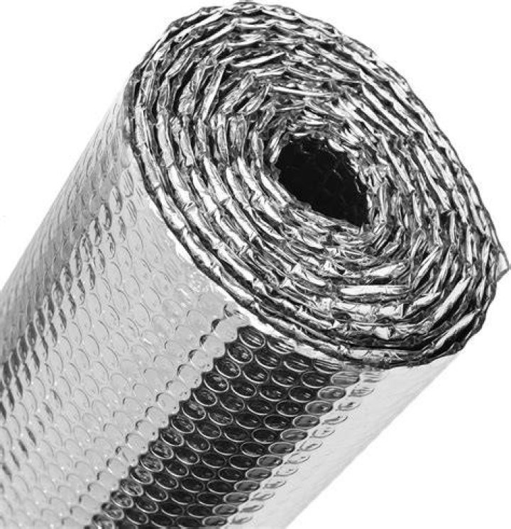 Is foil backed insulation a vapour barrier?