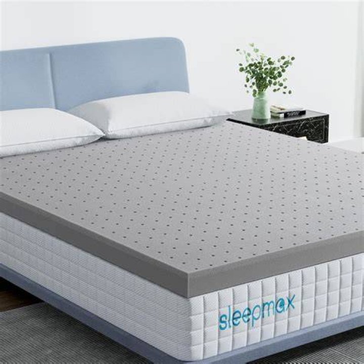 Is it better to sleep on a hard mattress or soft?