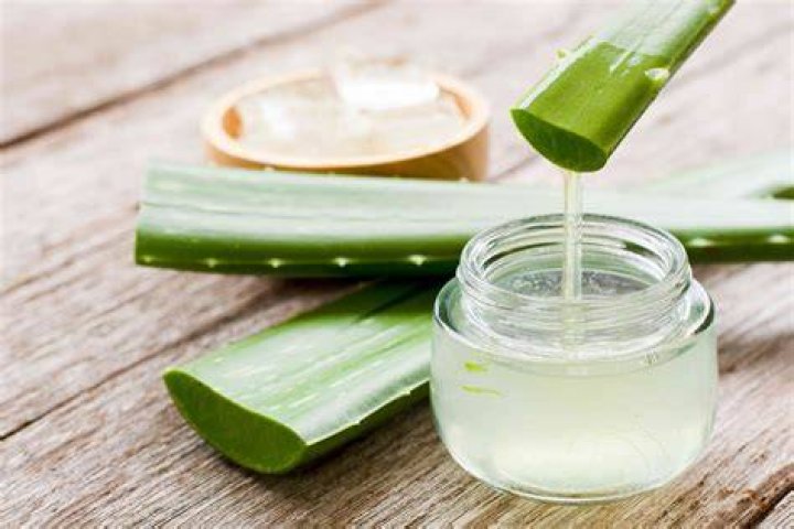 Which is the best aloe vera gel for face?