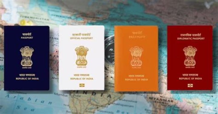 Who gets red passport in India?