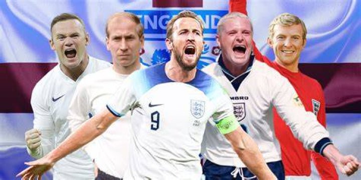 Who wears No 10 for England?