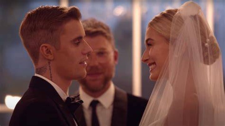 Why does Hailey Bieber have a blood clot?