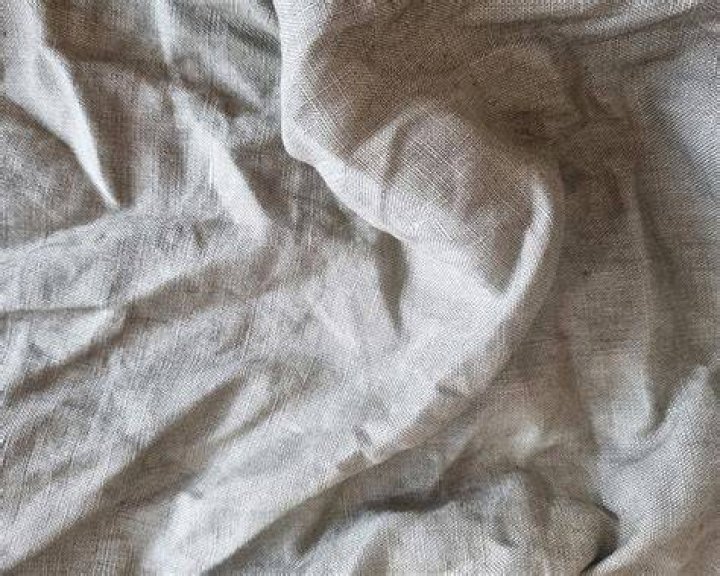 Why does linen wrinkle so easily?