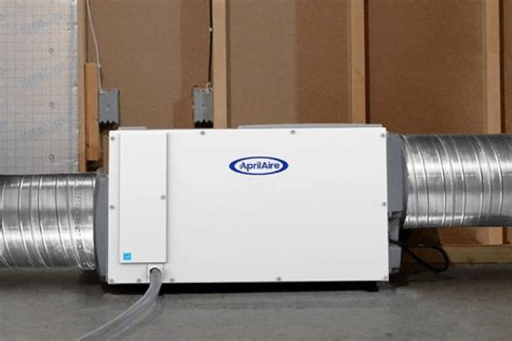 Will a fan dehumidify a room?